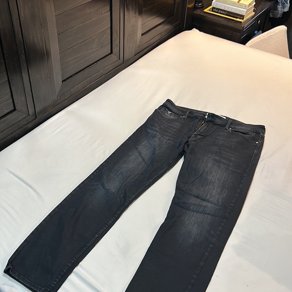 3 jeans in bundle - Picture 6 of 9